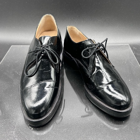 Zara Black Patent Leather Oxfords - Picture 1 of 4